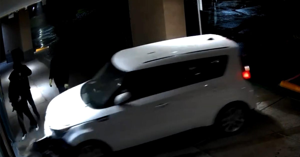 Sacramento liquor store burglars caught on video using car to smash their way in