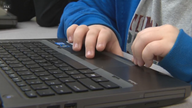 laptop.png 