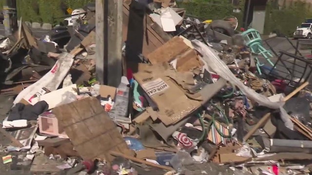 oak-illegal-dumping.jpg 