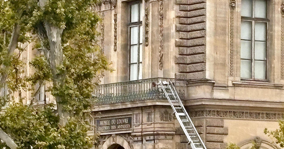 Thieves break into Louvre Museum, flee with stolen jewelry in 7-minute heist