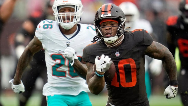 Miami Dolphins v Cleveland Browns 