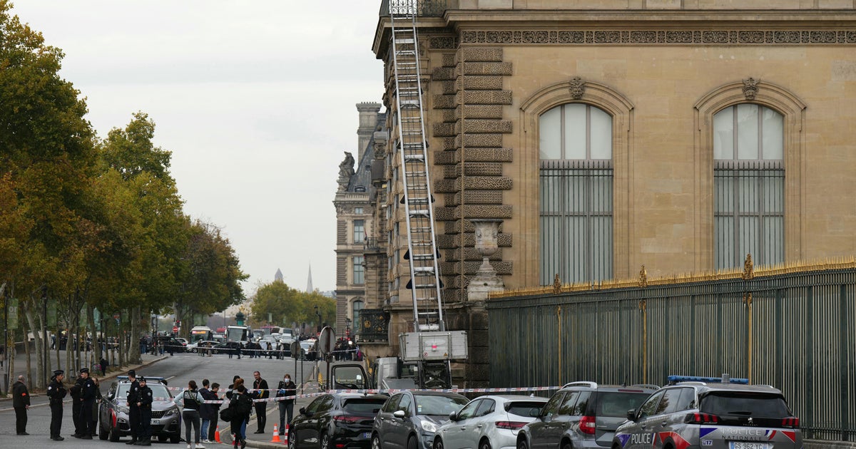 Suspects of pirate theft will be caught, expert predicts, but France’s crown jewels may be lost forever