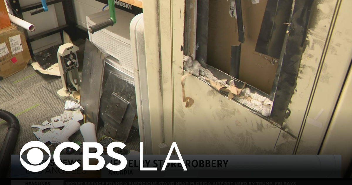 Burglars steal jewelry and cash after tunneling through wall of Arcadia ...