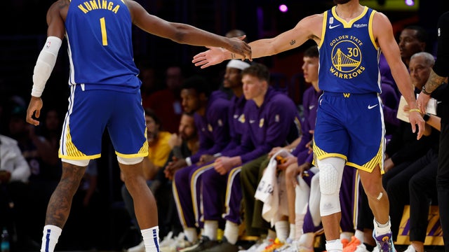 Golden State Warriors v Los Angeles Lakers 