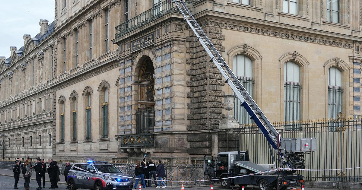 Maine tour group was inside the Louvre during brazen jewel heist: Maine tour group was inside the Louvre during brazen jewel heist: