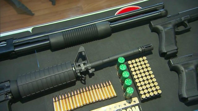 10p-pkg-stp-gun-ordinance-wcco90ww.jpg 