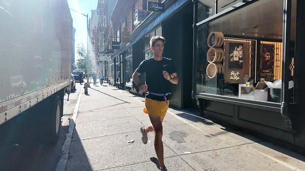 nick-thompson-on-the-run.jpg 
