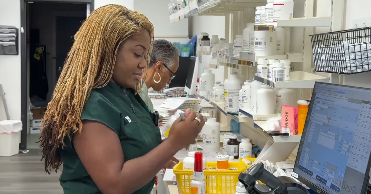 Local pharmacy steps up as CVS and Walgreens close in South Fulton