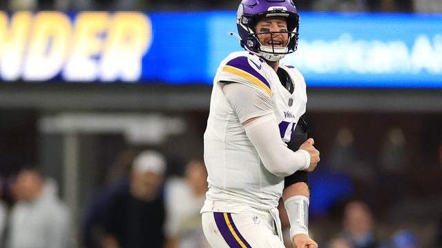 Minnesota Vikings v Los Angeles Chargers