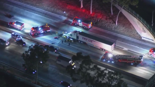 5-freeway-semi-truck-crash.png