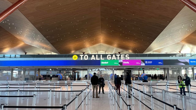 kdka-pittsburgh-international-airport-terminal-tsa-checkpoint-3.jpg 