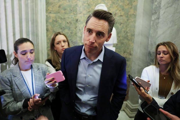 Lawmakers Continue Work On Capitol Hill As Shutdown Drags On 