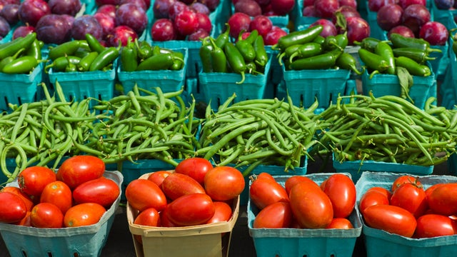 USA, New York State, New York, Vegetables and fruits in boxes 