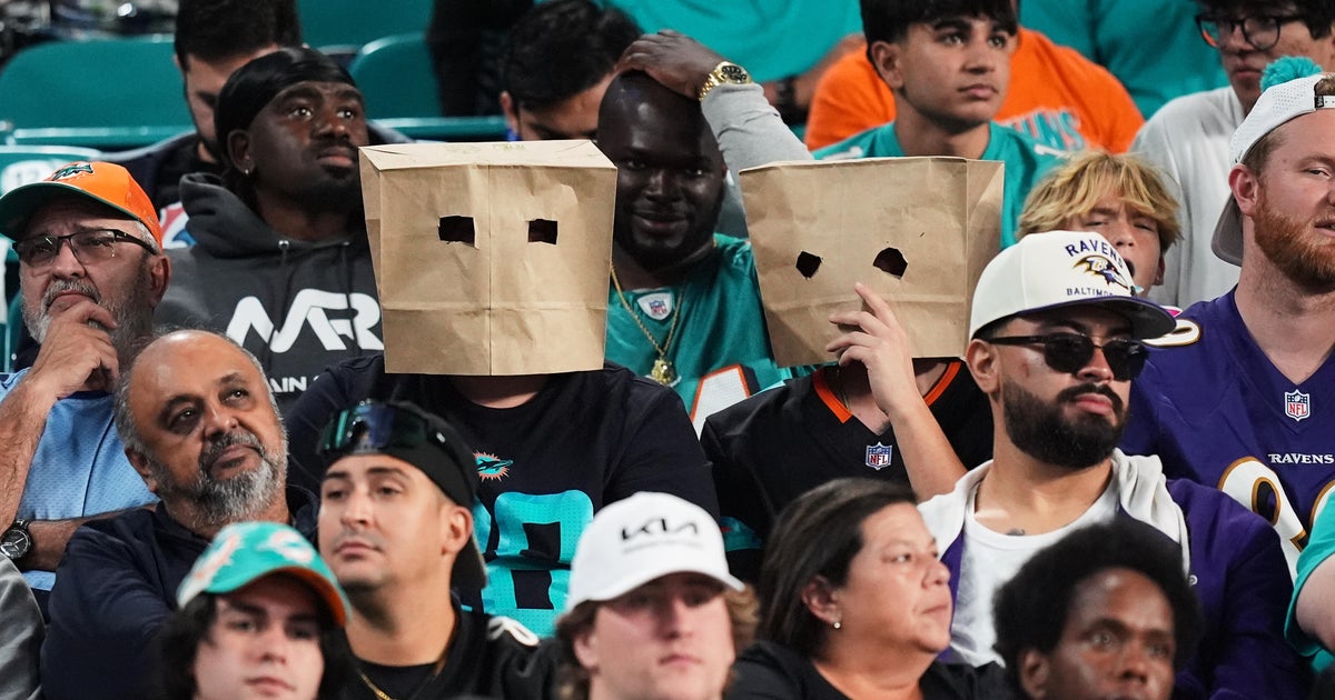 Miami Dolphins make too many costly mistakes with self-inflicted wounds in 28-6 loss to Baltimore Ravens