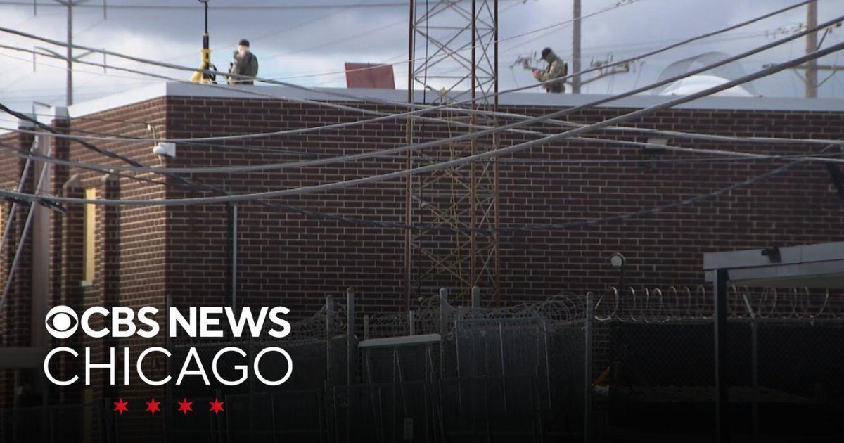 Lawsuit claims detainees at ICE facility in Broadview subjected to ...