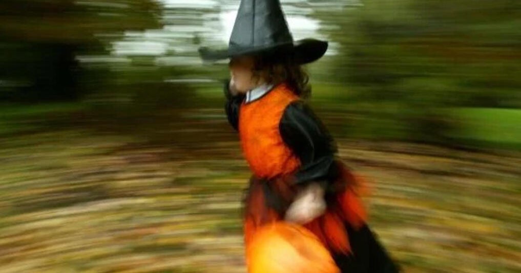 Light Halloween rain in the Twin Cities; mild week to follow