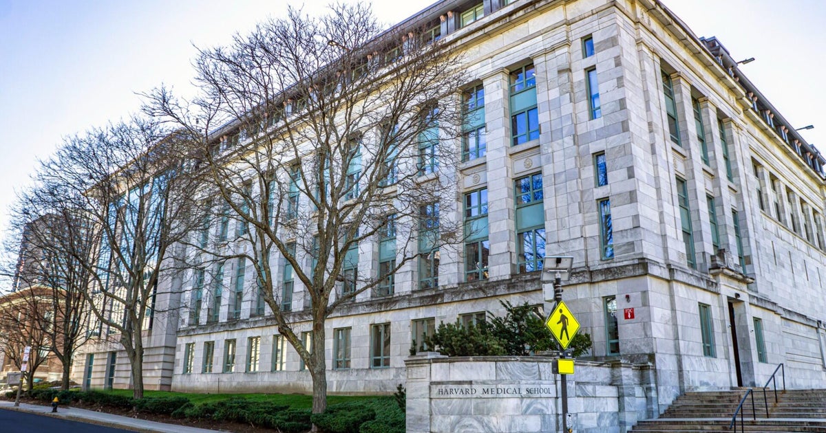 Бивш управител на морга в медицинското училище в Харвард беше