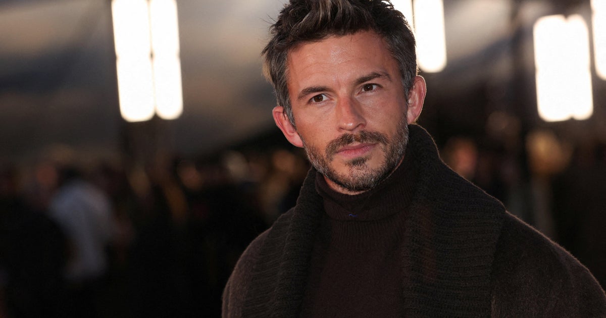 Jonathan Bailey is 2025 People magazine Sexiest Man Alive