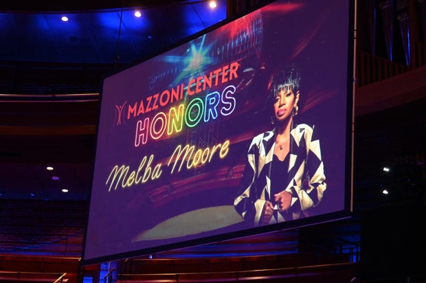 Mazzoni Center Honors Melba Moore
