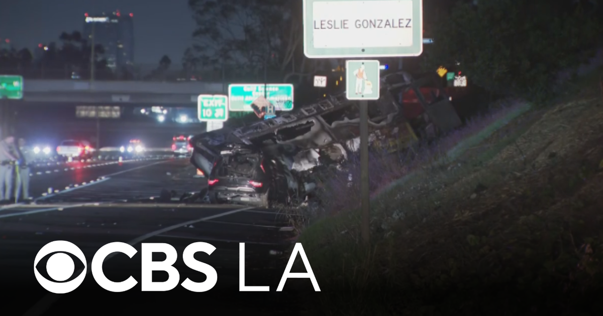 1 killed in fiery 10 Freeway crash in South Los Angeles - CBS Los Angeles