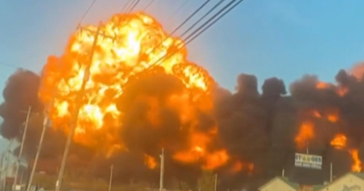 UPS plane crash explosion was so hot that it melted people's clothes, witness says