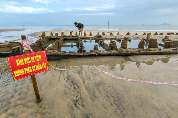 VIETNAM-WEATHER-HISTORY-SHIPWRECK 