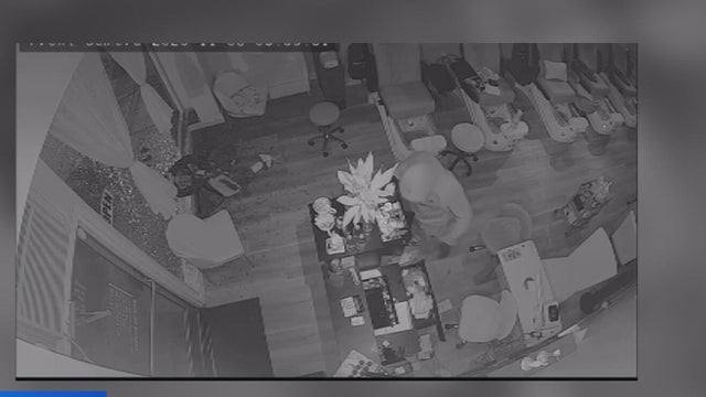 Burglars hit Downtown Walnut Creek business 