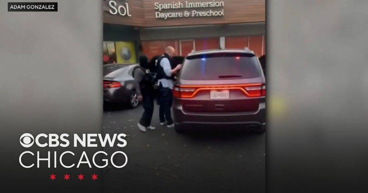 Teacher arrested by ICE at North Center daycare released - CBS Chicago