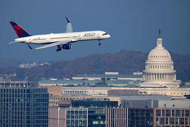 FAA Reduces Flights During Shutdown