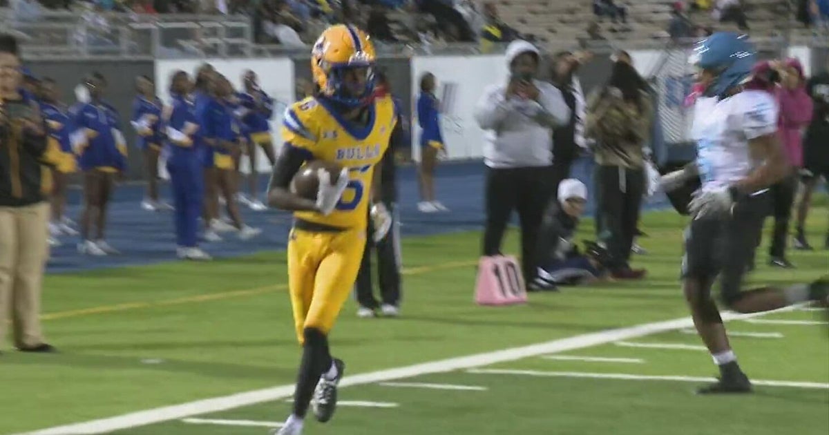 High School Report: Playoffs start off with Miami Northwestern crushing Somerset Academy 70-0