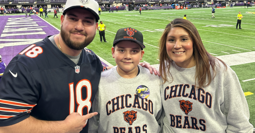 Chicago pediatric cancer patient goes on surprise trip to Bears game in Minnesota