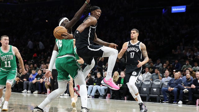 nets-celtics-terance-mann.jpg 