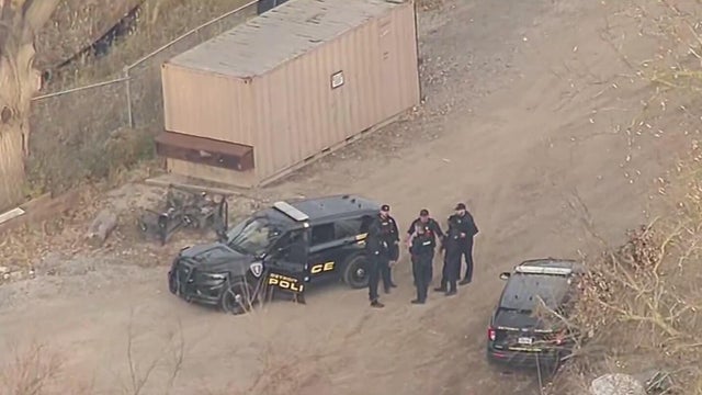 Manhunt underway for Detroit homicide suspect 