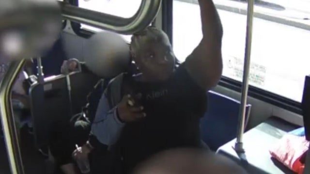cbsmiami-broward-bus-attack-2.jpg 