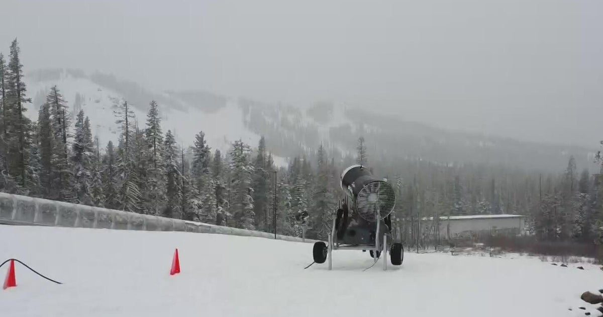 How climate change is reshaping the art and science of Sierra snowmaking – CBS News