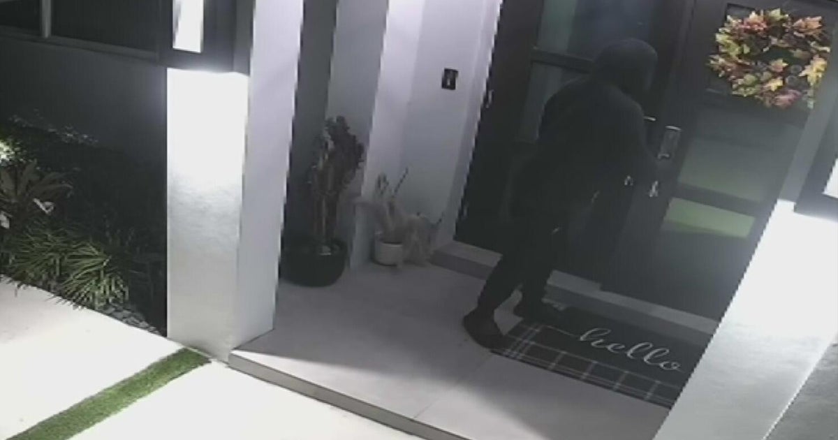 Robbers enter Bobby Suarez’s home in Miami Lakes, steal Porsche