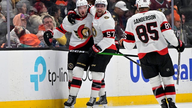 CORRECTION Senators Ducks Hockey 