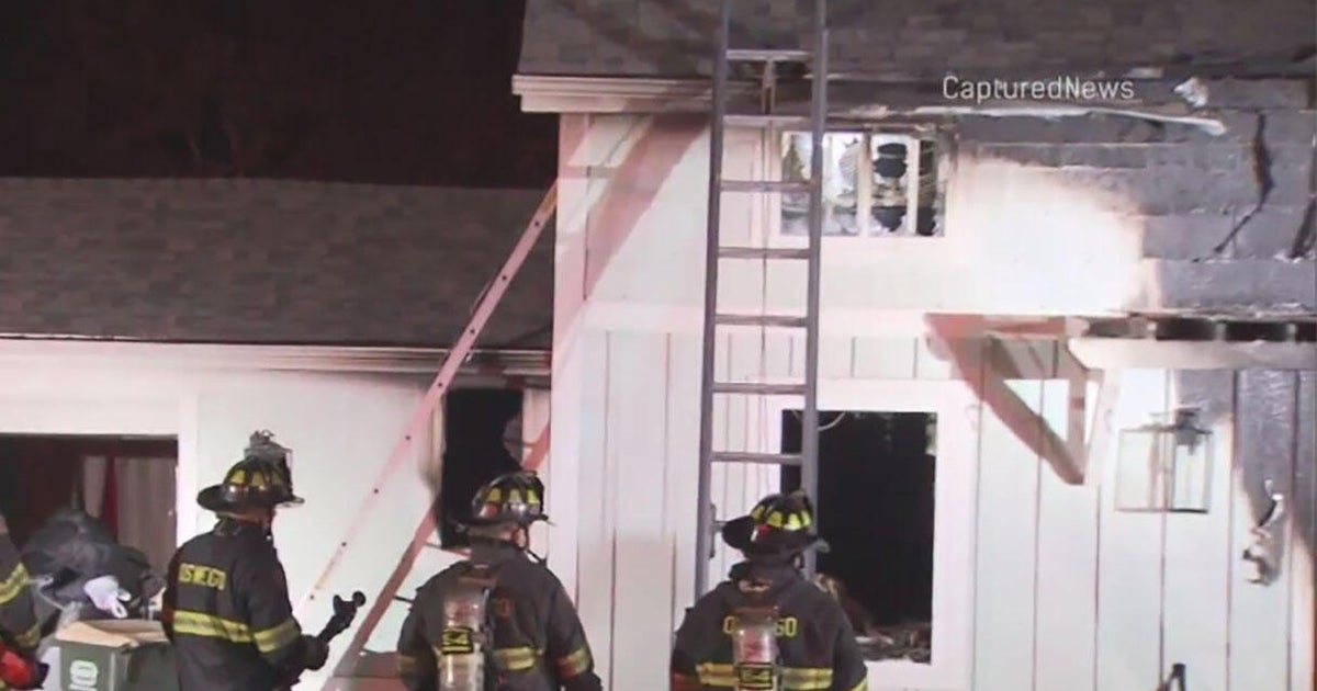 Explosion, fire leave house uninhabitable in Oswego, Illinois - CBS Chicago