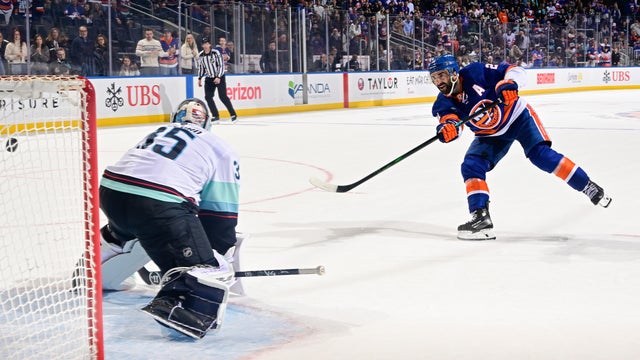 islanders-kraken-kyle-palmieri.jpg 