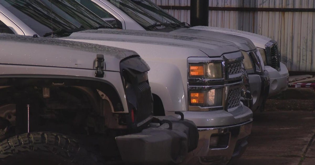 Texas closing vehicle registration "loophole": foreign passports no longer accepted