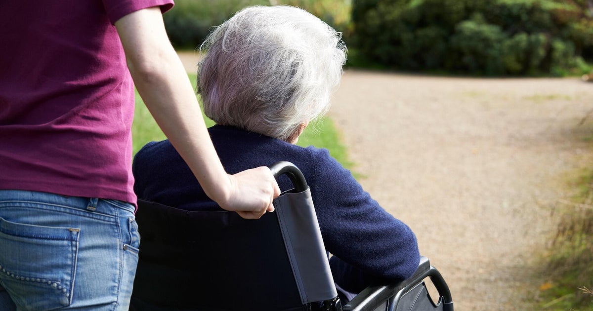 Expert gives tips for "sandwich generation" caregivers, explains "biggest mistake we make"