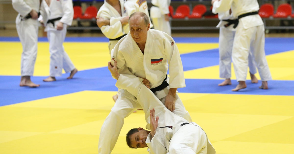 World judo federation drops ban on Russians competing under their flag