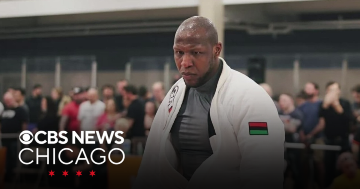 Competitive fighter's family left with questions following his death during match in Cicero