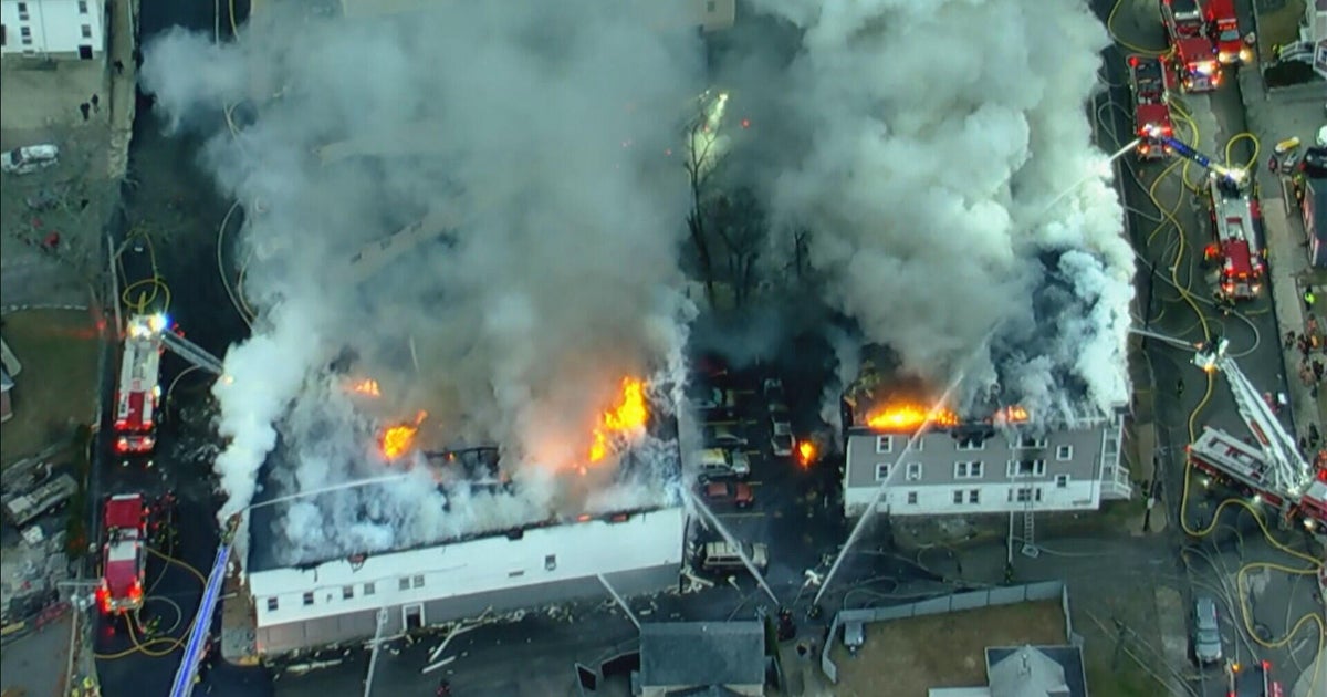 Massive fire destroys apartments, cars and music studio in Nashua, NH