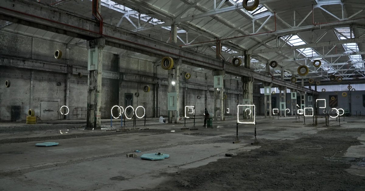 Inside a Ukrainian drone pilot training facility