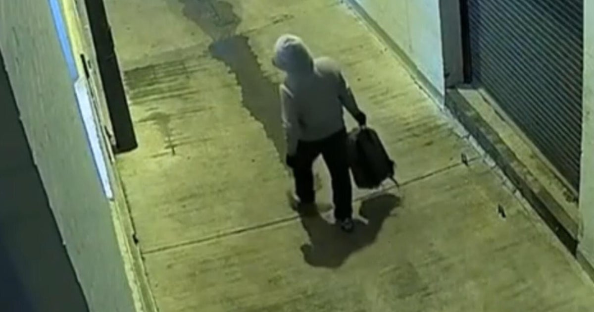 FBI arrests suspect accused of placing pipe bombs in D.C. night before Jan. 6, sources say