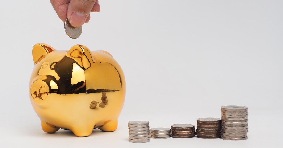 3 smart gold investing moves to make before 2026