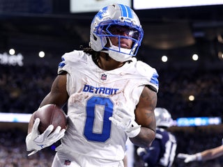 Detroit Lions catch breath before making playoff push with 4 games left in  season - CBS Detroit