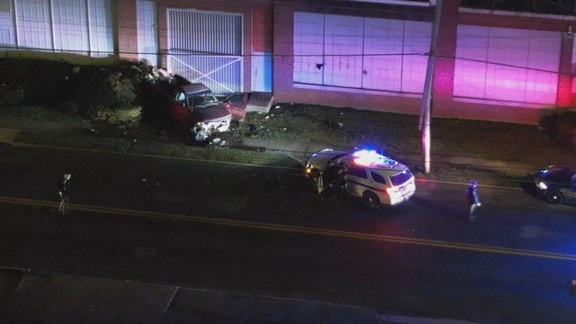 Man dies after crashing his car during pursuit by Pennsylvania State Police 