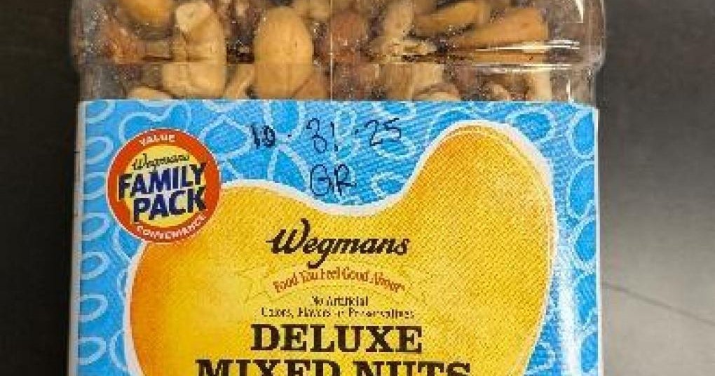 Смесени ядки Wegmans изтеглени в 9 щата поради възможно заразяване със салмонела